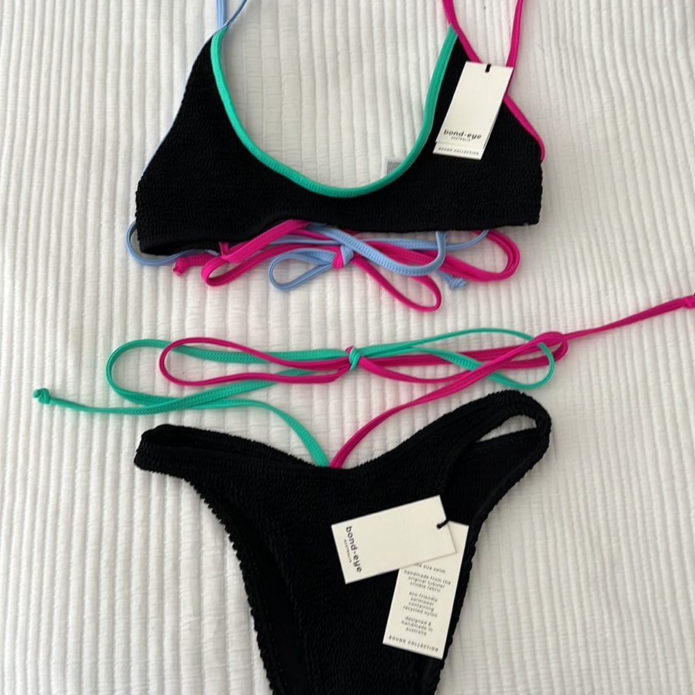 NWT Bond-eye black crinkle fabric multi color ties bikini. One size.